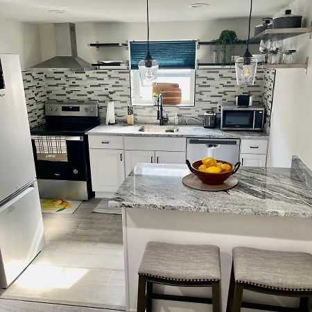 Cozy 1Br Apt In Elizabeth -10 Min To Ewr Airport & 30 Min To Nyc Lejlighed Eksteriør billede